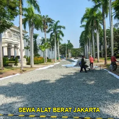 sewa alat berat jakarta